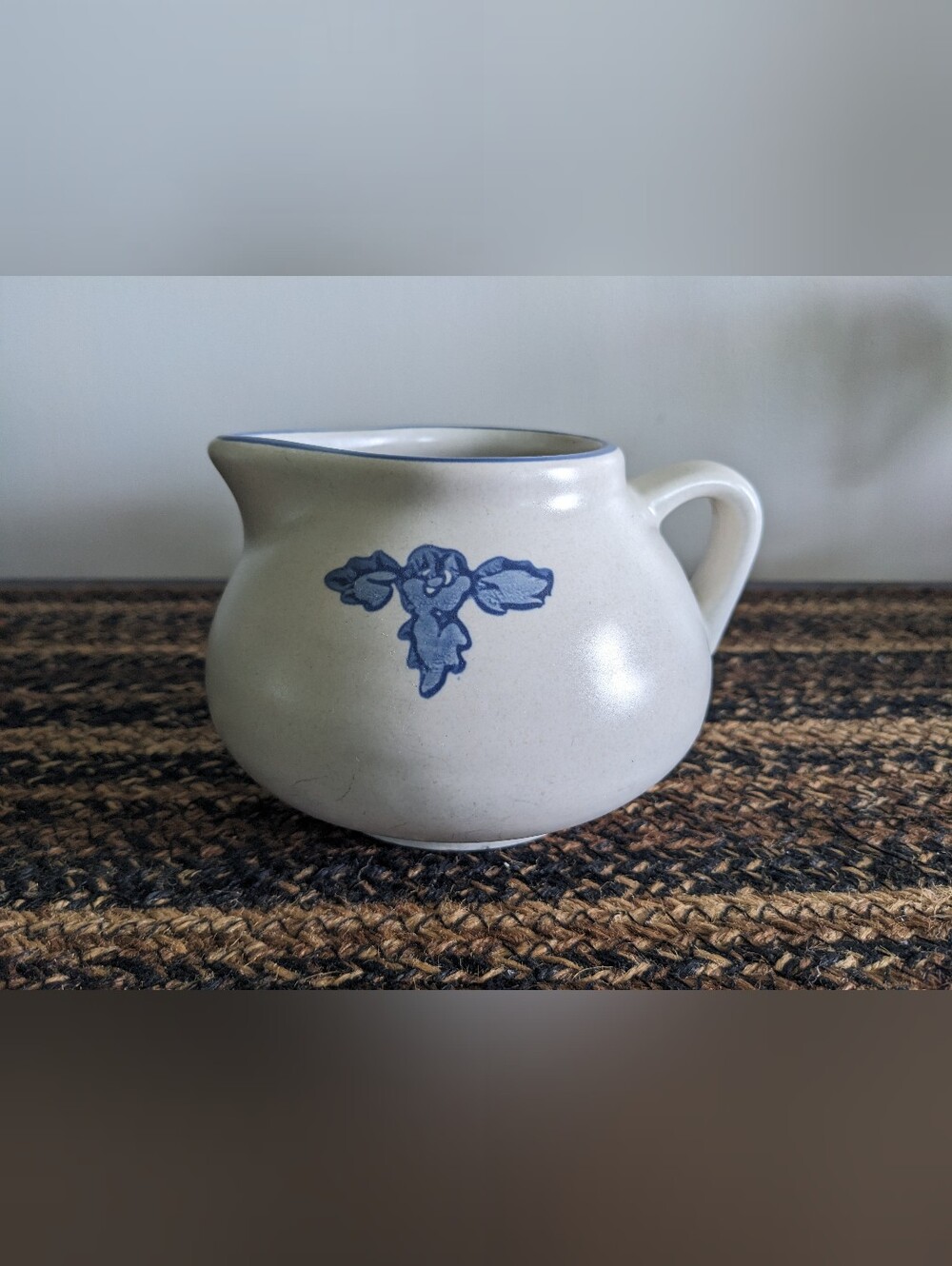 PFALTZGRAFF Vintage Yorktowne Gravy Pitcher/Large Creamer Cottagecore
